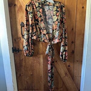 Dress Forum Multicolor Floral Top